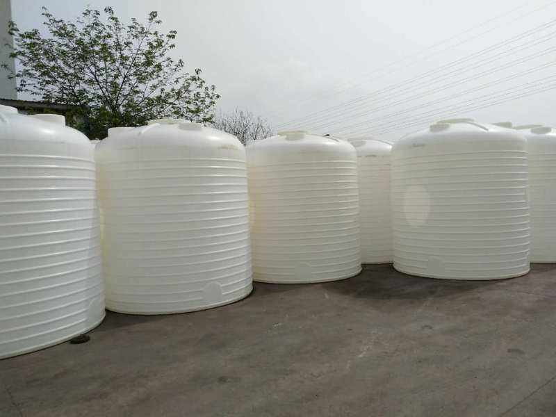 全塑PE儲罐怎樣才能讓其使用壽命更長呢？